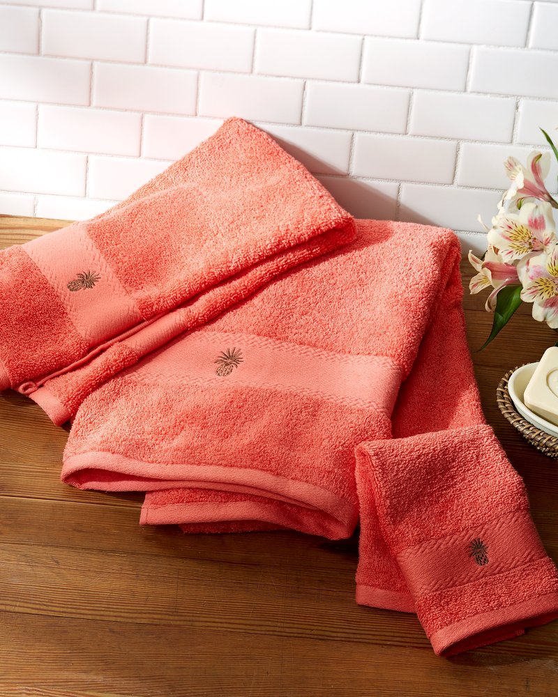 Red Coral Embroidered Quick-Dry Towel Set