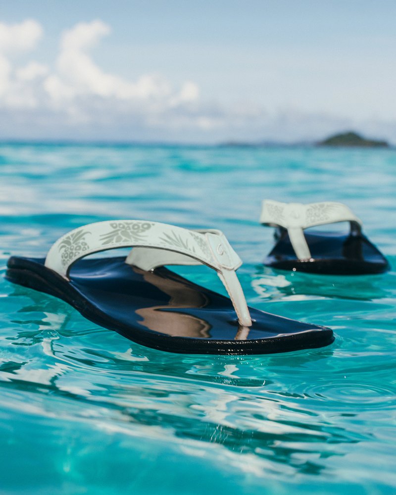Thumbnail for Women's OluKai® 'Ohana Sandals