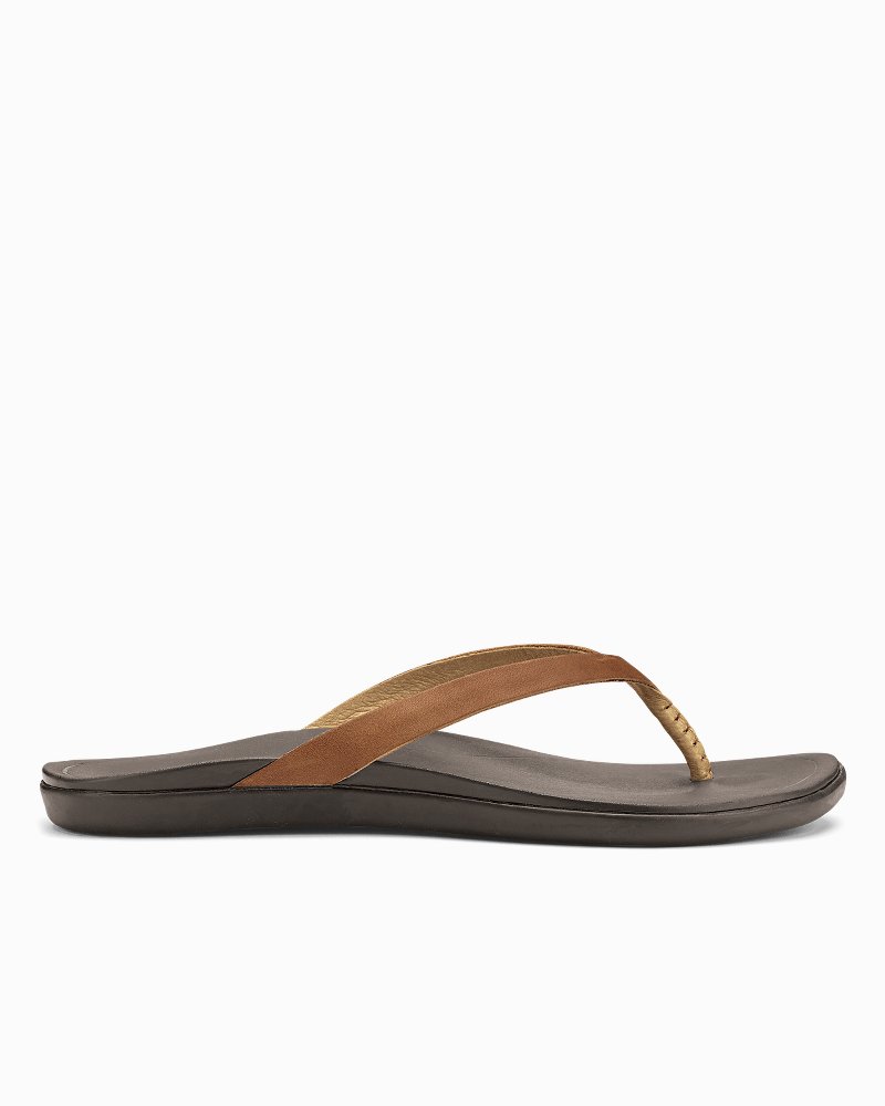 Our 10 Favorite Leather Sandals for Men & Women – OluKai Canada