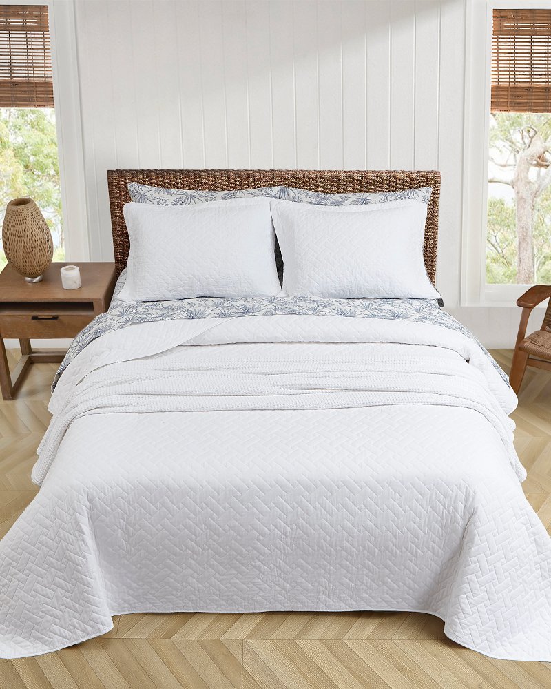 Raffia Solid 3-Piece King Quilt Set thumbnail 5