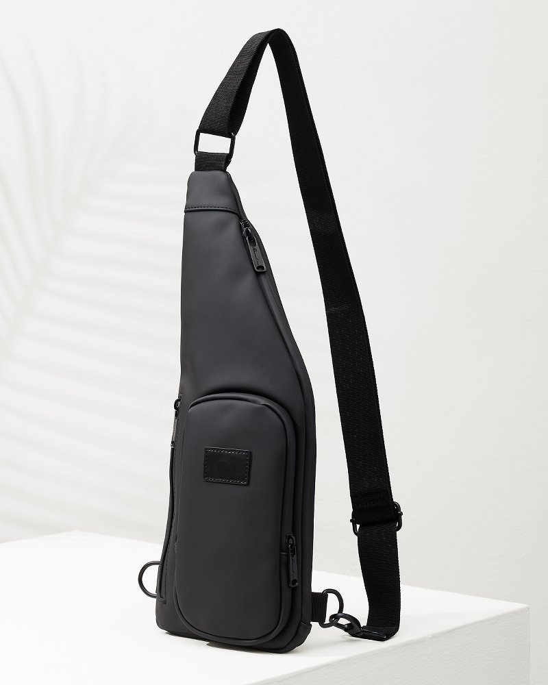 Hudson Black Sling Bag