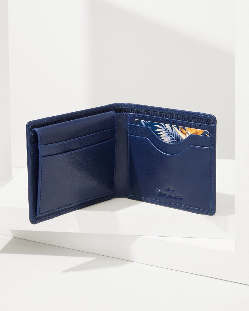 Passcase Wallet With Patch Logo