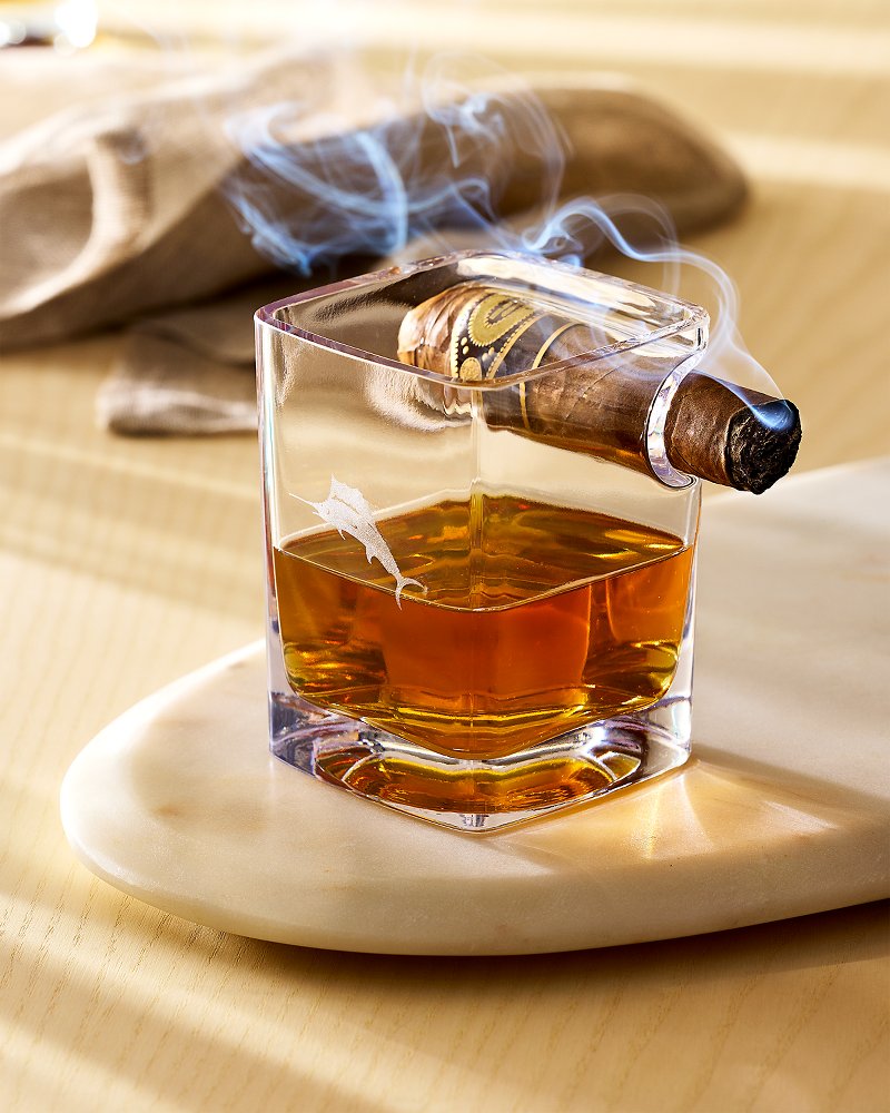 Cigar Whiskey Glass Cup for Containing the drinking and Holding a