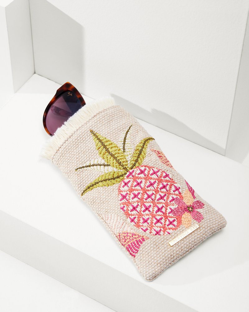 Callawassie Pineapple Sunglasses Case display picture 1