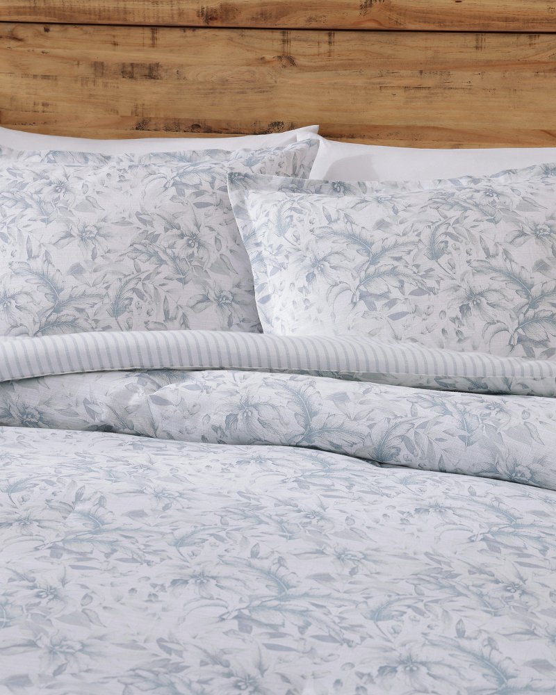 Orchid Bay Full/Queen 3-Piece Comforter Set