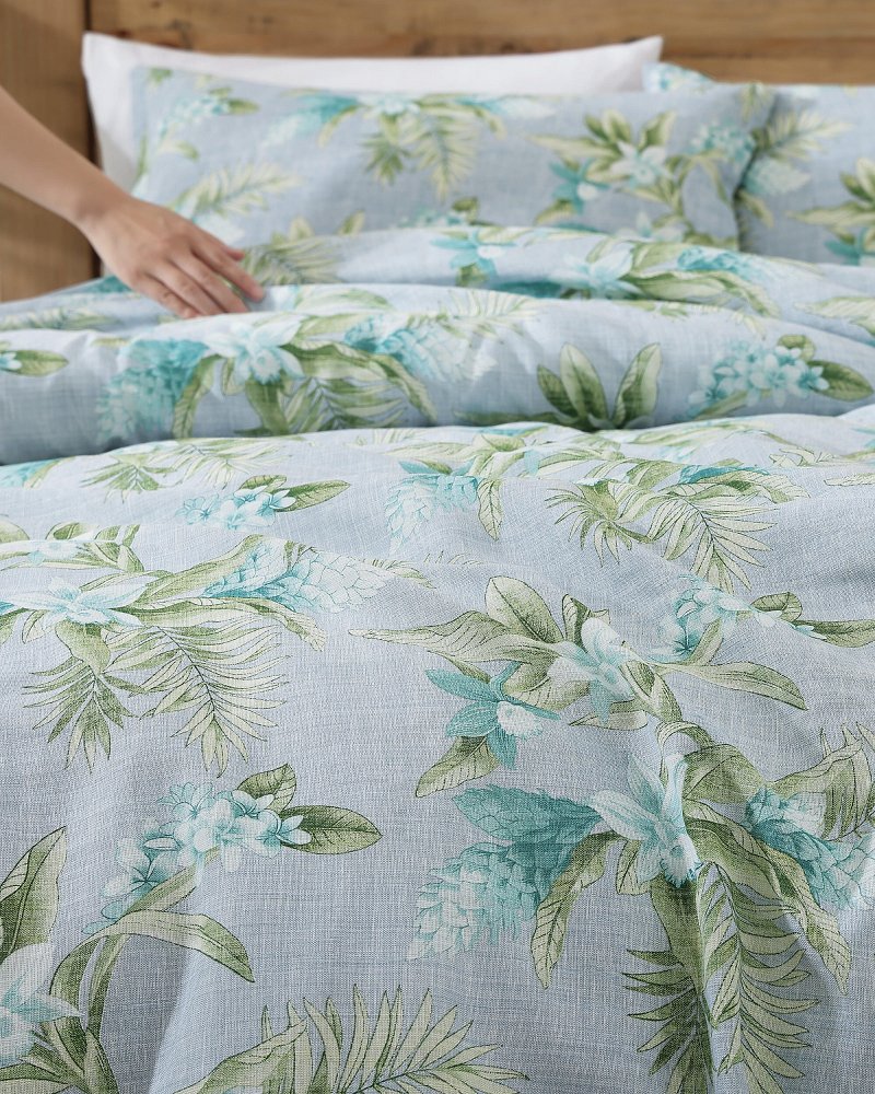 Floral Enchantment Reversible 3-Piece Full/Queen Comforter Set thumbnail 4