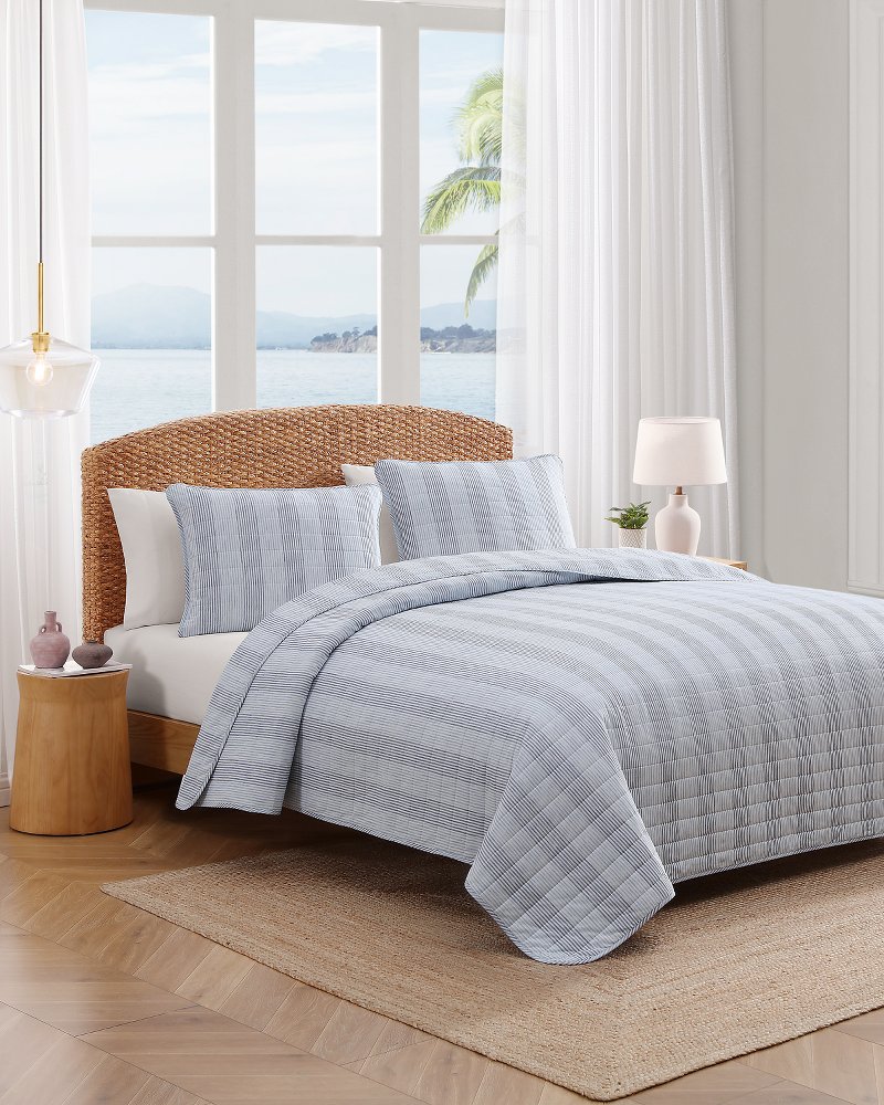 Bahama Weekend Stripe 3-Piece Full/Queen Quilt Set