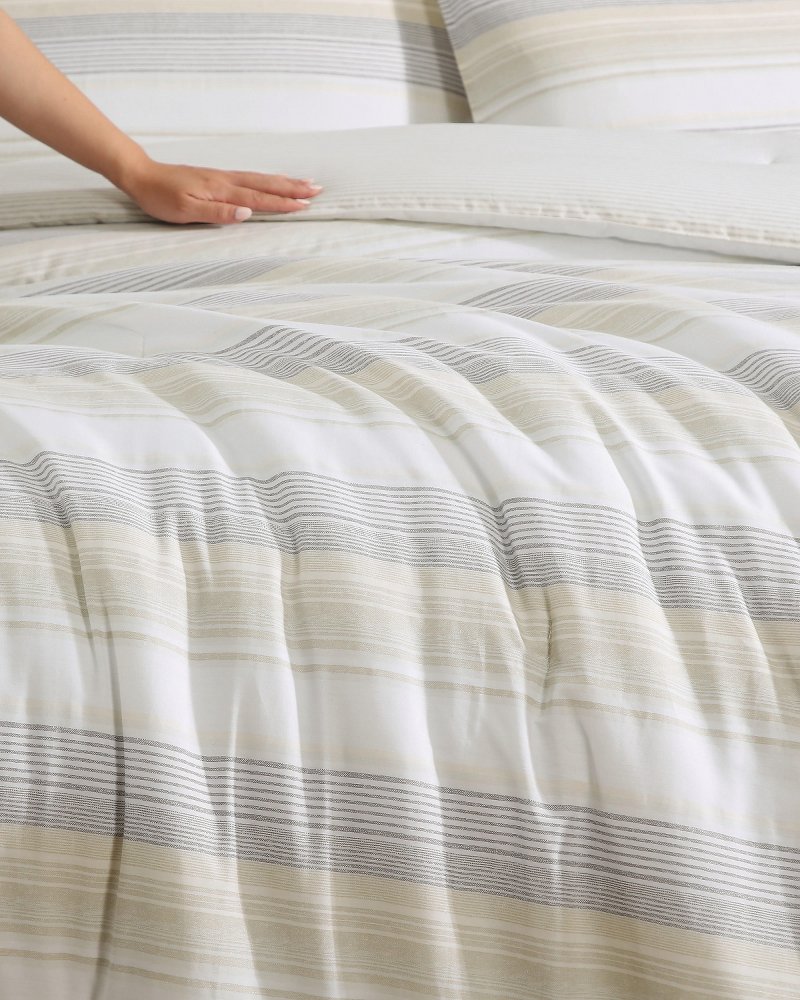 Canal Island Stripe Reversible 3-Piece Full/Queen Comforter Set thumbnail 3