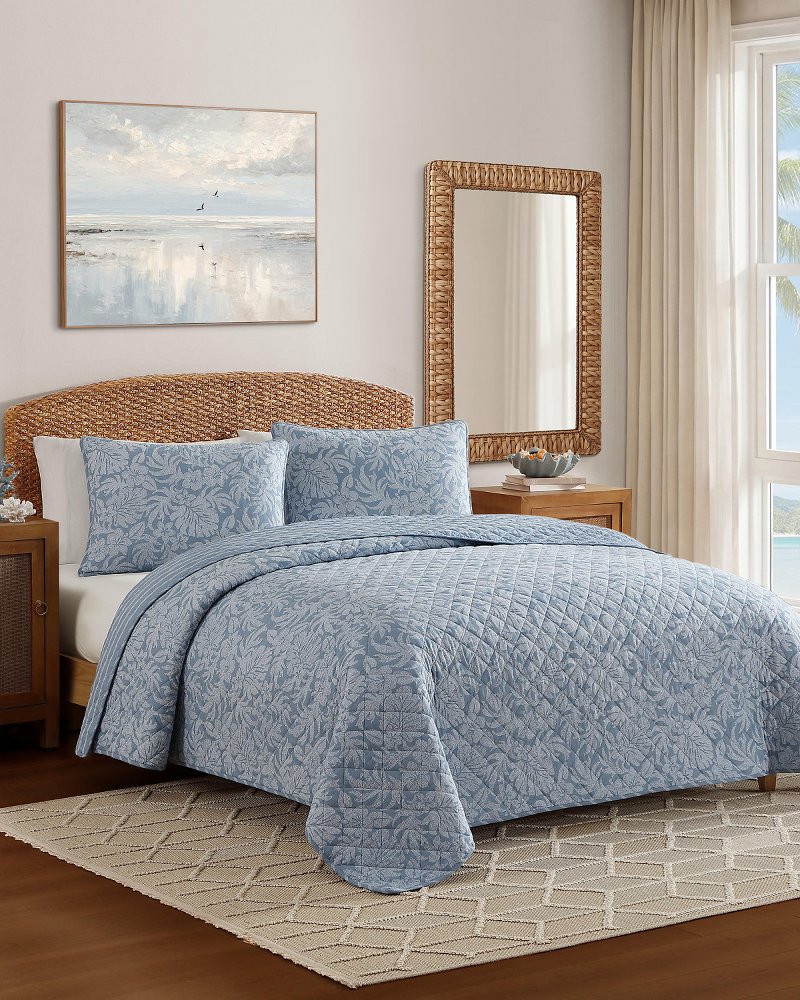 Palm Dot Reversible 3-Piece King Quilt Set