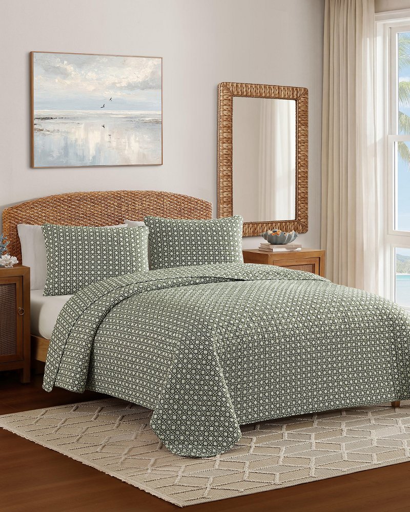 Bahama Trellis Reversible 3-Piece Full/Queen Quilt Set