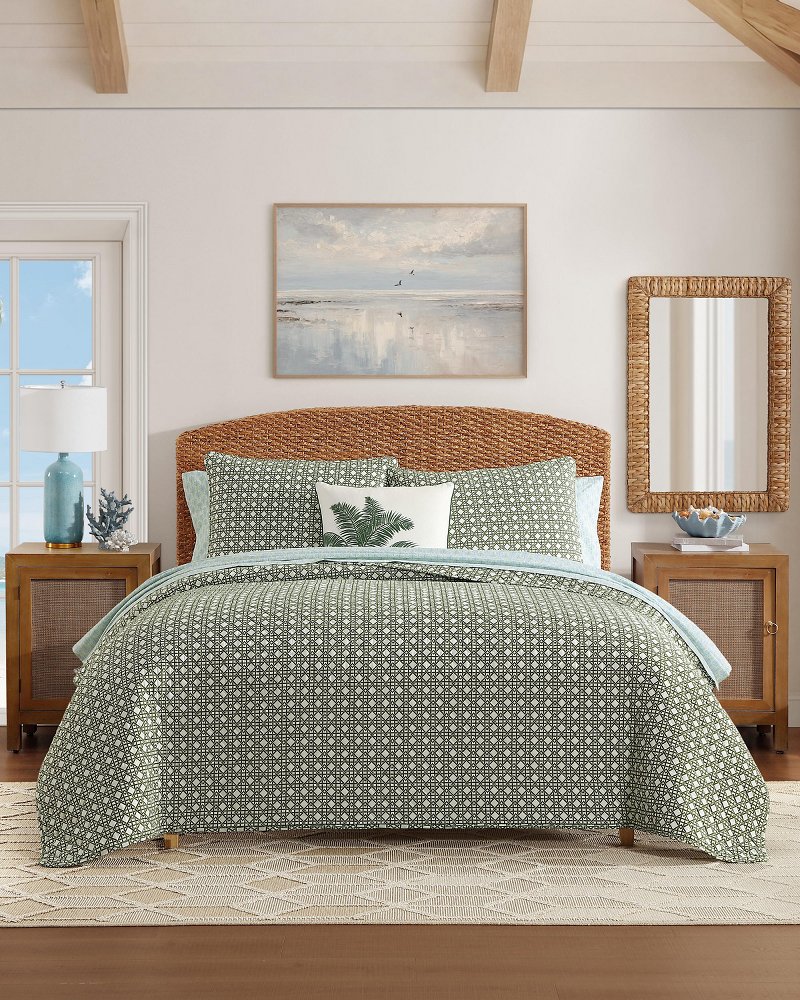 Bahama Trellis Reversible 3-Piece King Quilt Set