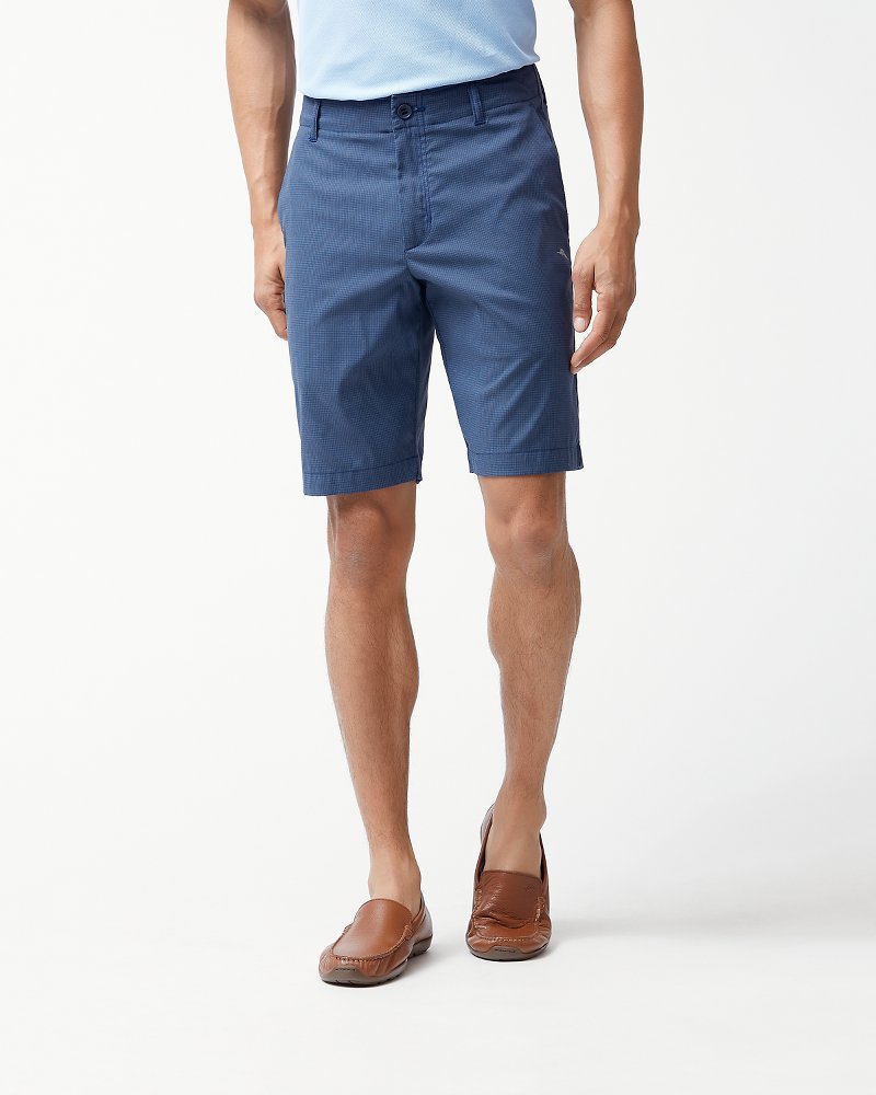 Big & Tall Pixel Player 10-Inch Shorts