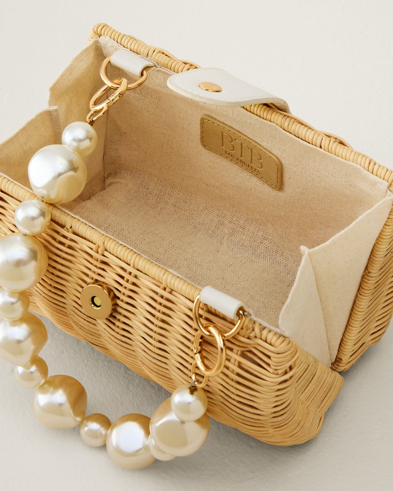 Page Pearl Clutch