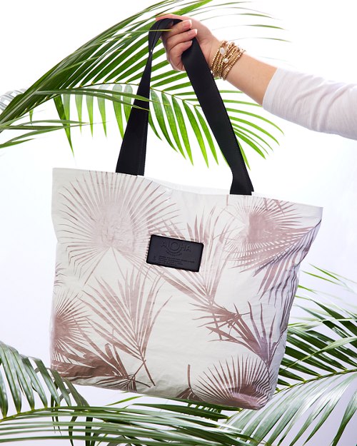 Aloha Collection Day Palms Day Tripper Tote