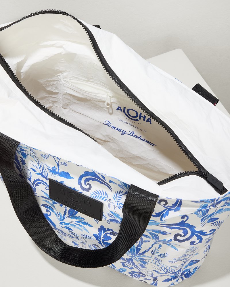 Aloha Collection Tropical Pagoda Day Tripper Tote