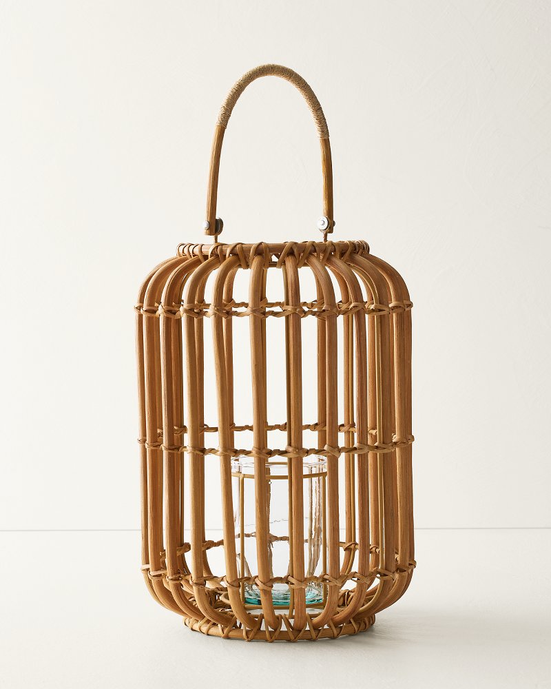 Vilamoura 14-Inch Rattan Lantern