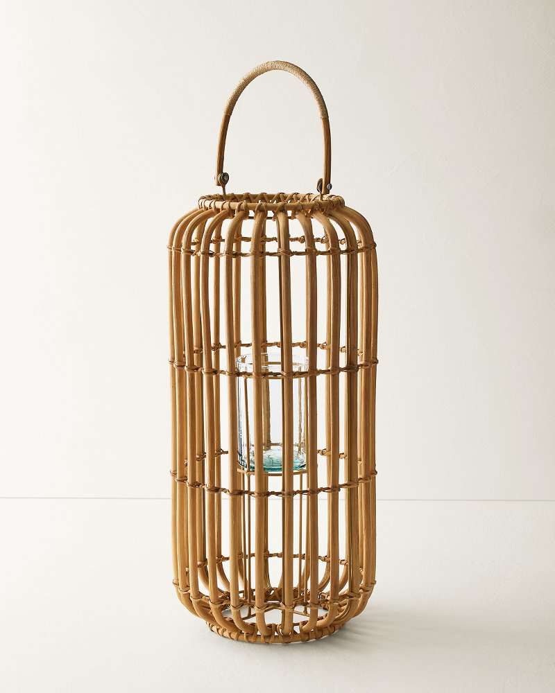 Vilamoura 20-Inch Rattan Lantern