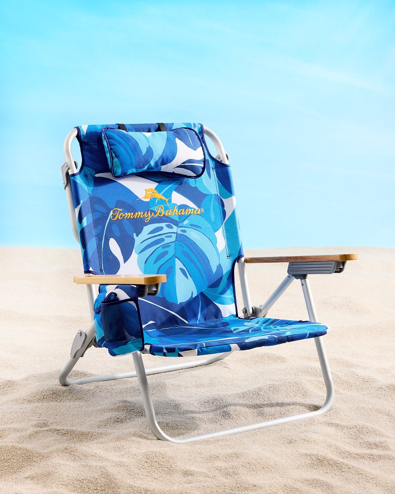 Beach Gear: Chairs, Umbrellas, Bags & More