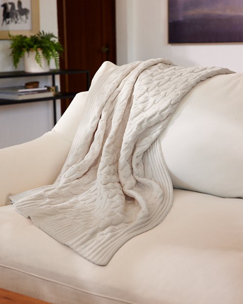 Matte Chenille Island Soft® Cable Throw
