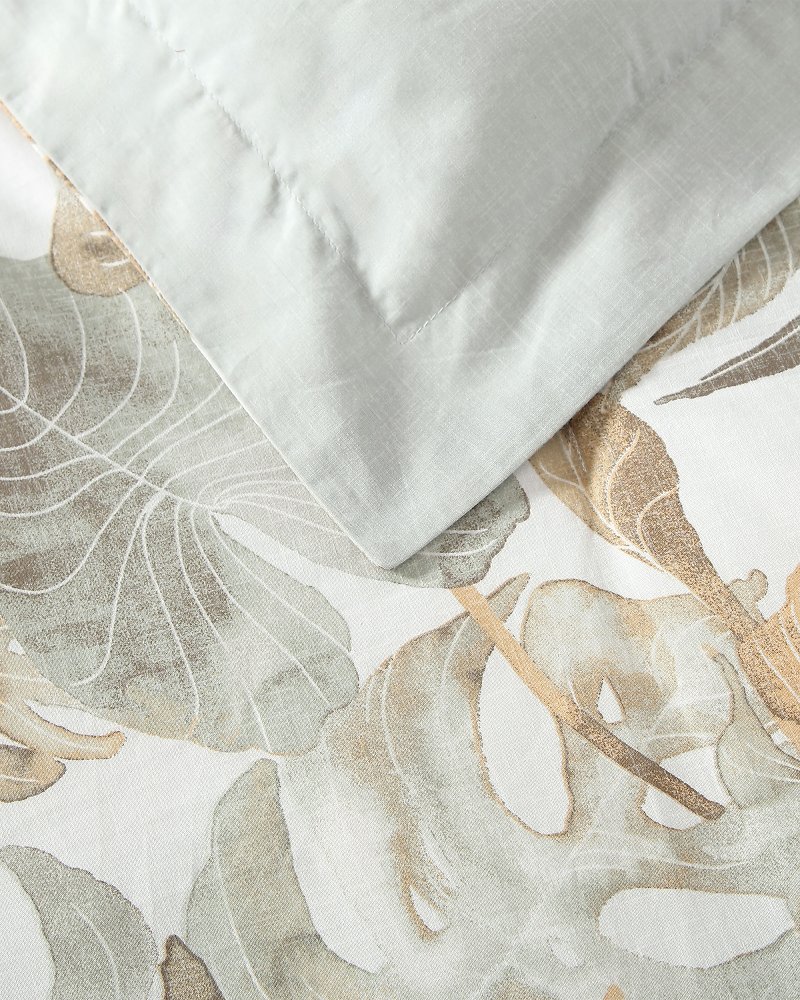 Raw Coast Reversible Full/Queen Comforter Set