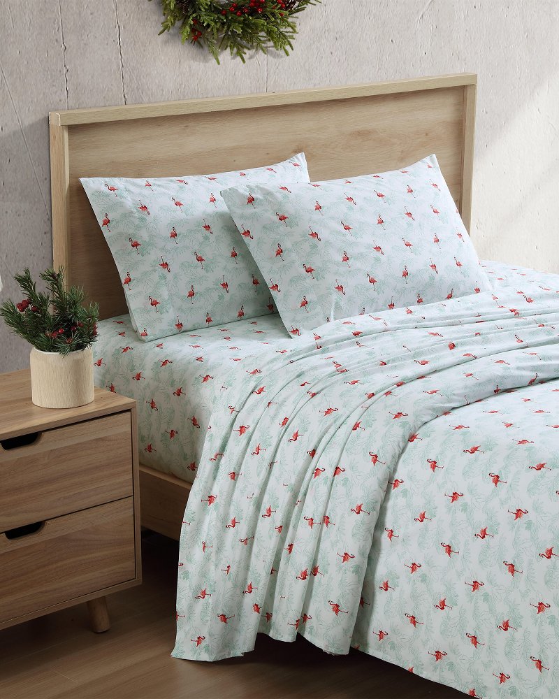 Flamingo Santa 4-Piece Queen Sheet Set