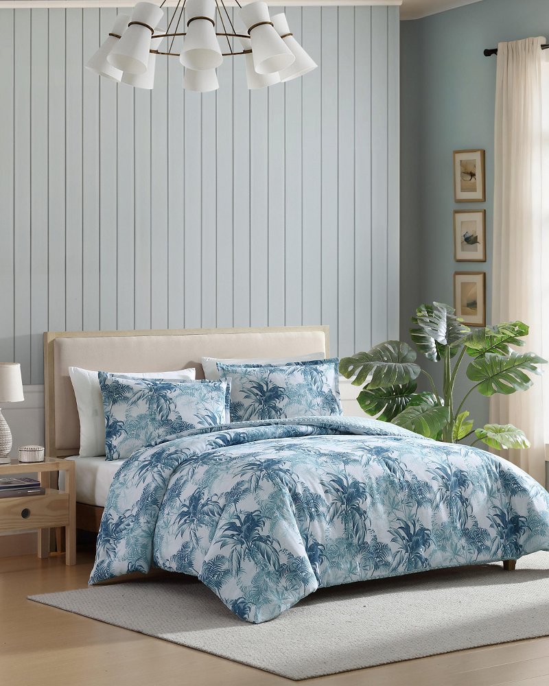 Thumbnail for Legacy Palms Reversible 3-Piece King Comforter Set