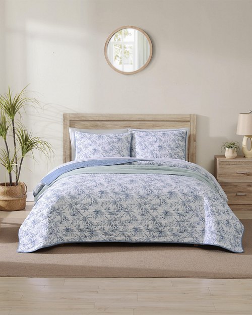Pen and Ink Palm Reversible 3-Piece Full/Queen Quilt Set