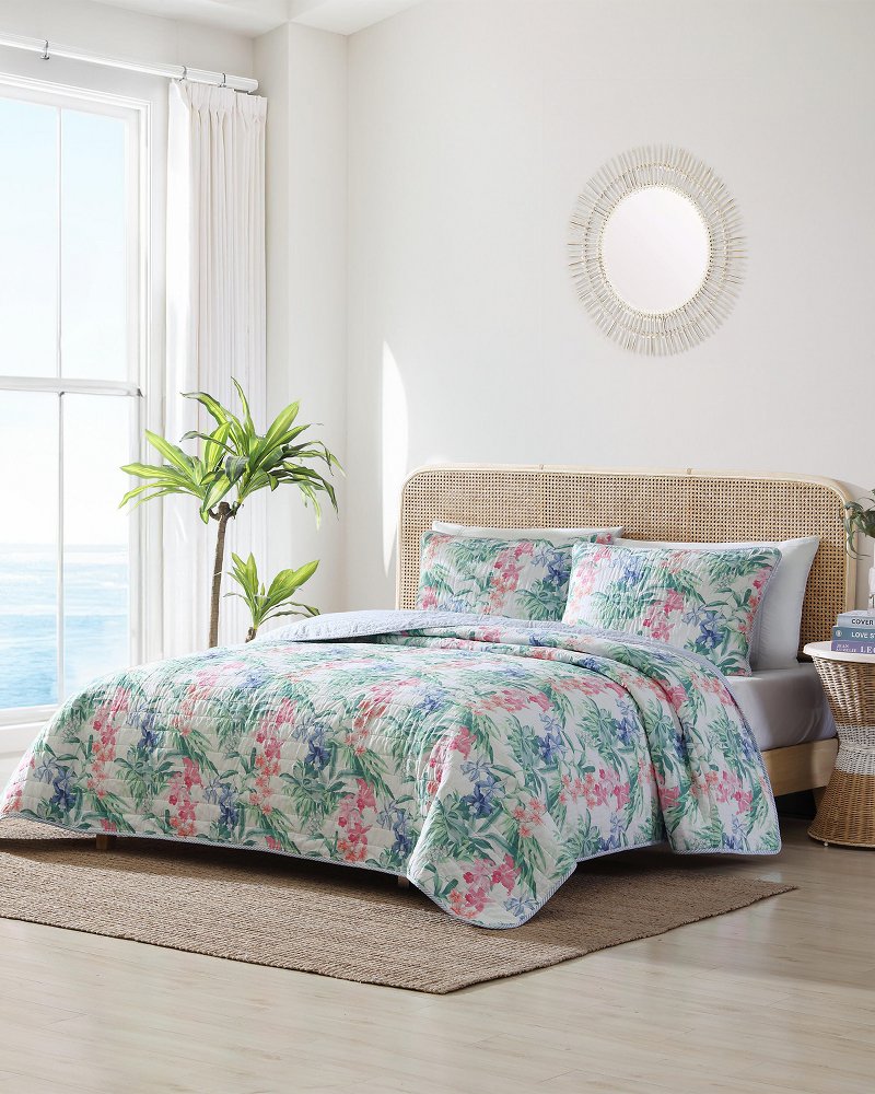 Island Orchid Reversible 3-Piece Full/Queen Quilt Set