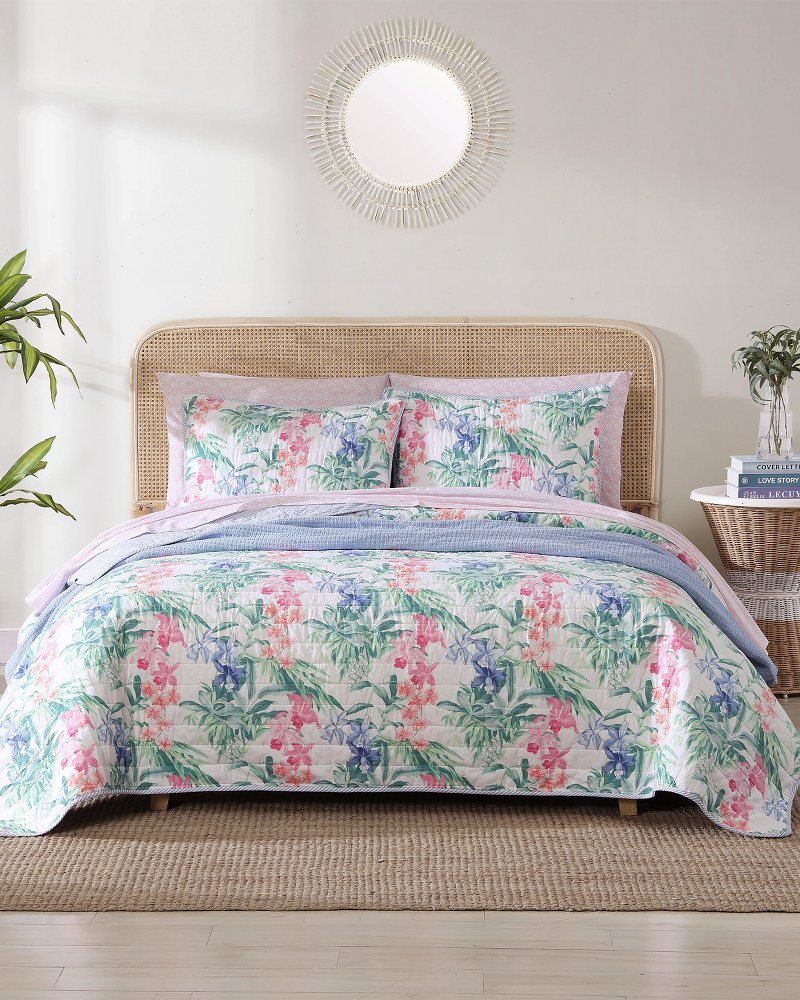 Island Orchid Reversible 3-Piece Full/Queen Quilt Set