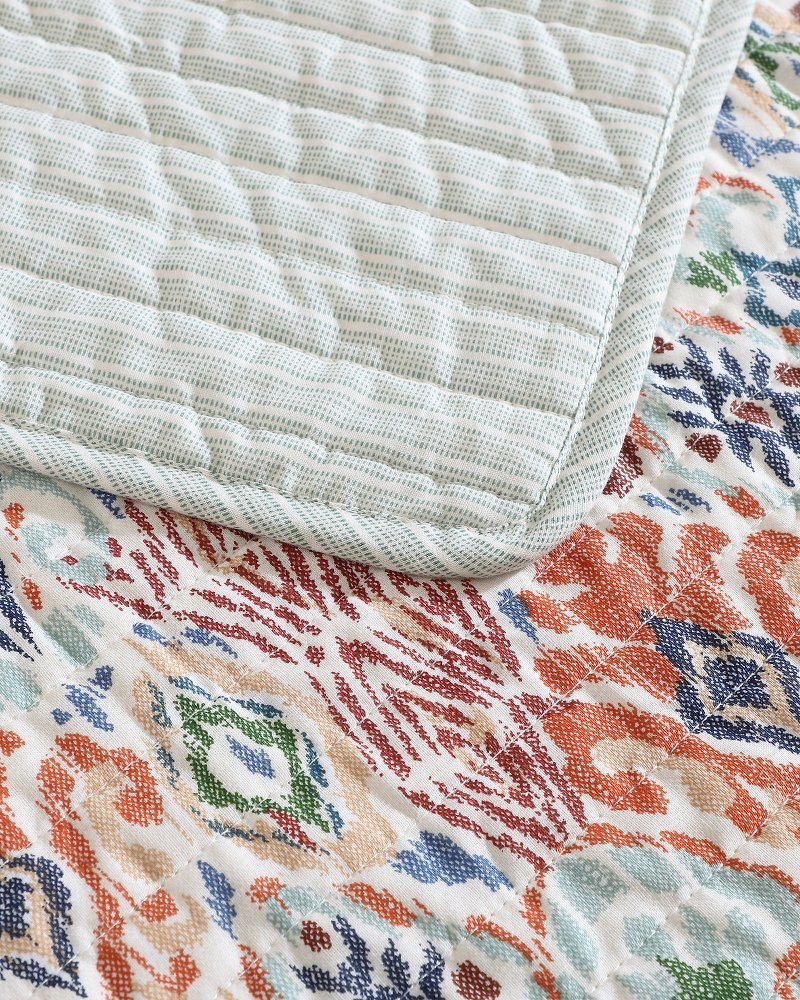 Ikat Tropics Reversible 3-Piece Full/Queen Quilt Set