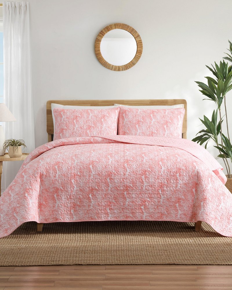 Distressed Water Leaves Reversible 3-Piece Queen Quilt Set