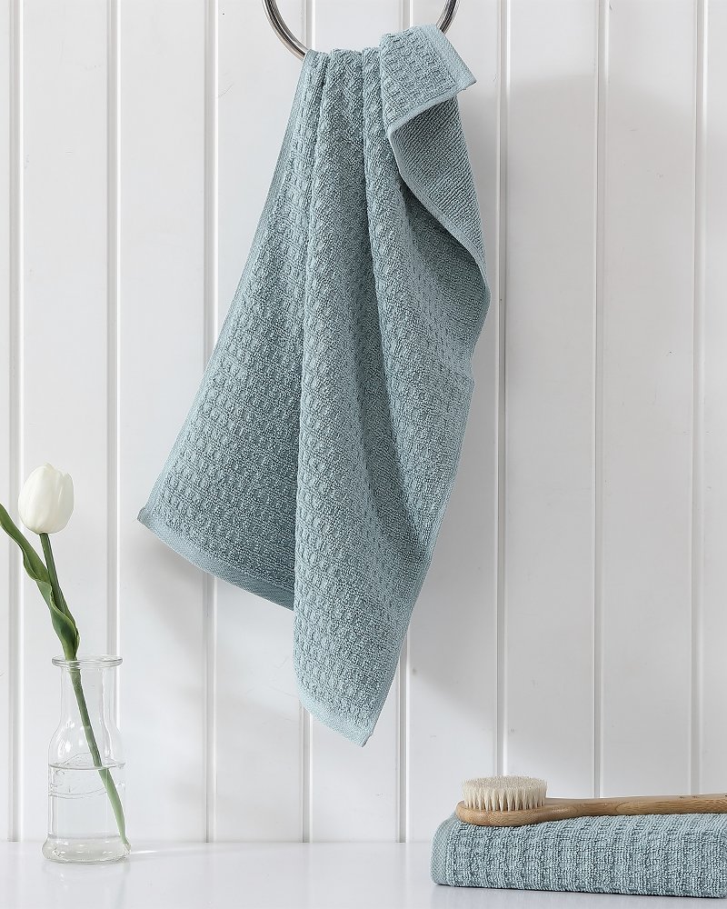 SAFAVIEH Plush Bath Towel (Set of 2) - 27 W x 54 H - On Sale - Bed Bath &  Beyond - 36778935