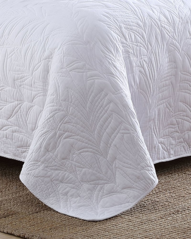 Solid Costa Sera Twin Quilt thumbnail 4