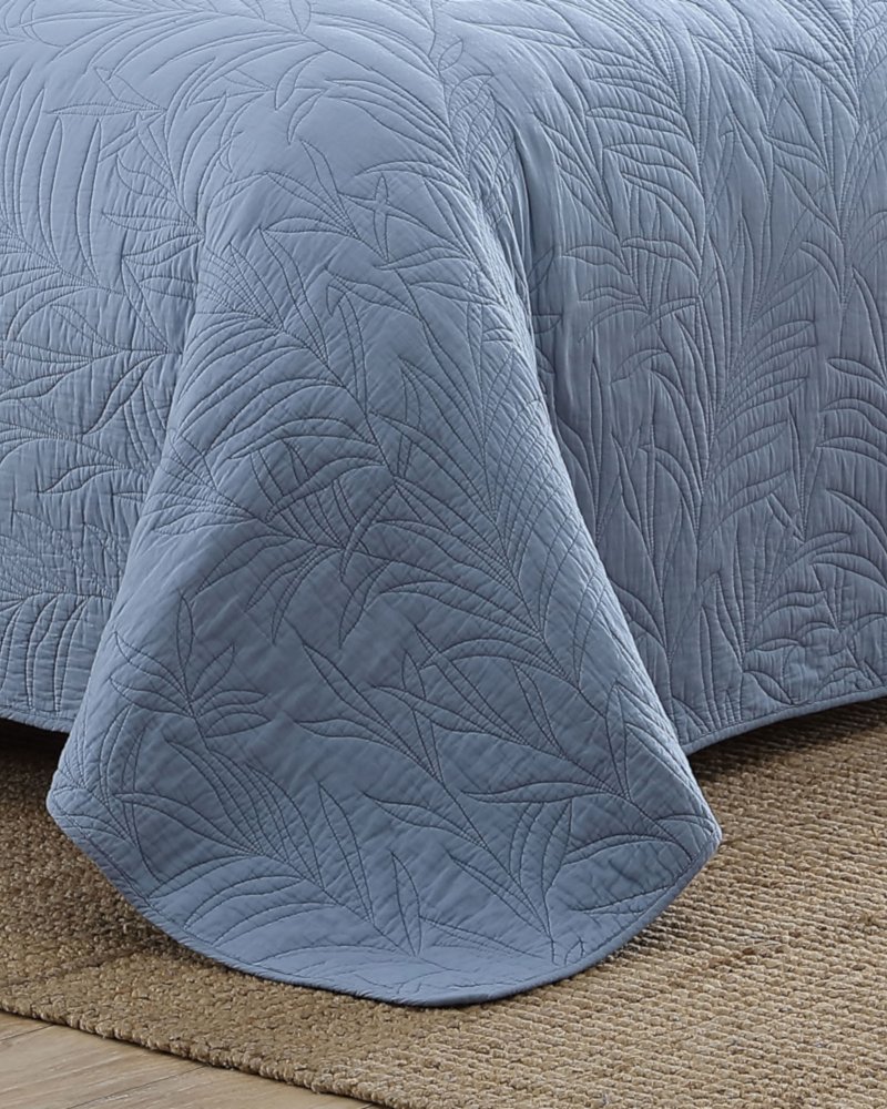 Solid Costa Sera King Quilt