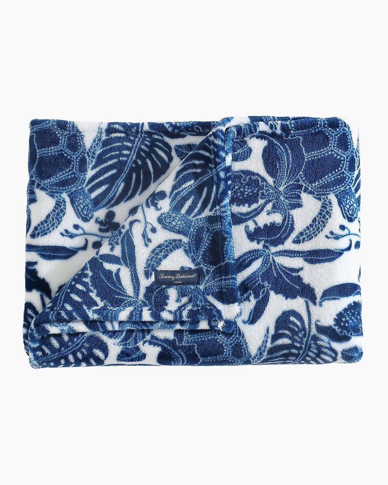 Turtle Bay Reversible Fleece Throw