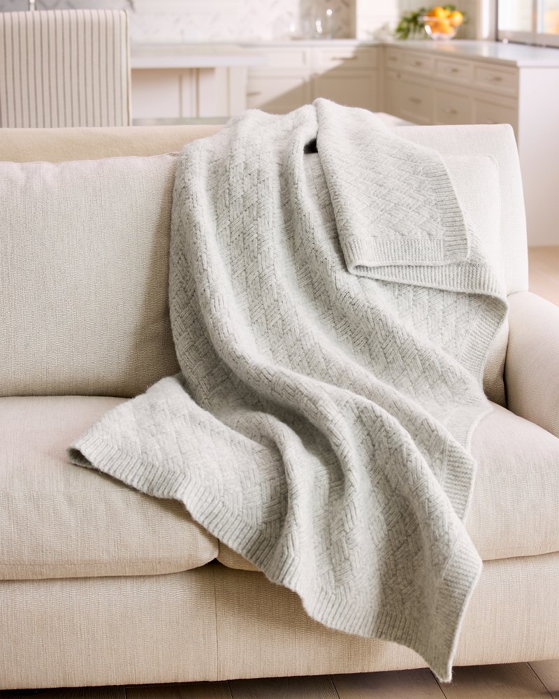 Treillage Grey Knit Throw