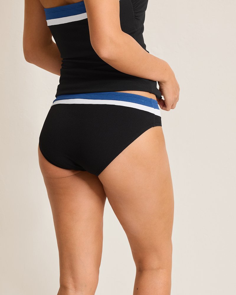 Clovia - Flatter your figure! High-waist hipster panties.