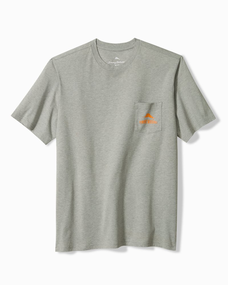 Thumbnail for Fetchin' Waves Graphic Pocket T-Shirt