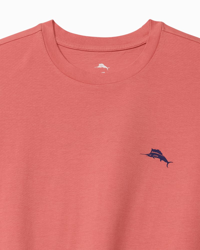 Marlin Waves Graphic T-Shirt