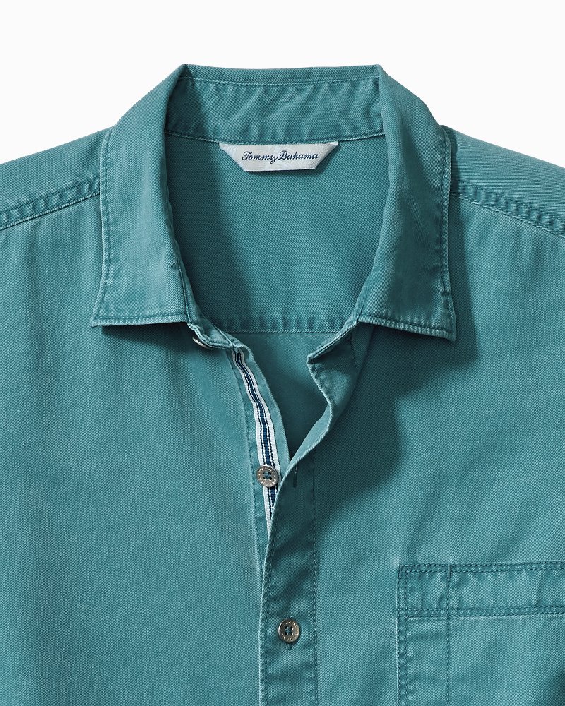 Tommy Bahama Casual shirts and button-up shirts for Men