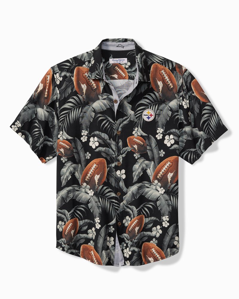 NFL Veracruz Cay First Down Blooms Short-Sleeve Shirt