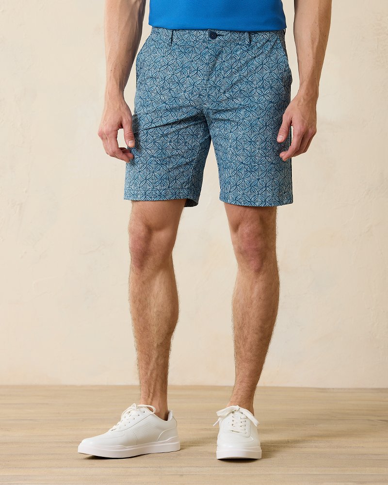 Chip Shot Fleur Geo IslandZone® 9-Inch Shorts