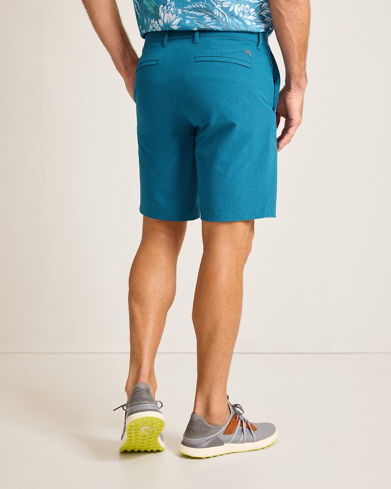 Chip Shot IslandZone 9-Inch Shorts