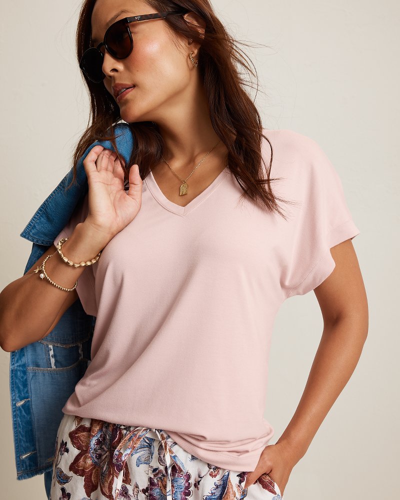 Kauai V-Neck T-Shirt