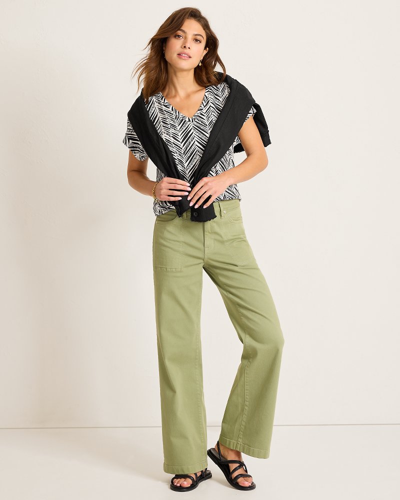 Kauai Seaside Sketch V-Neck T-Shirt