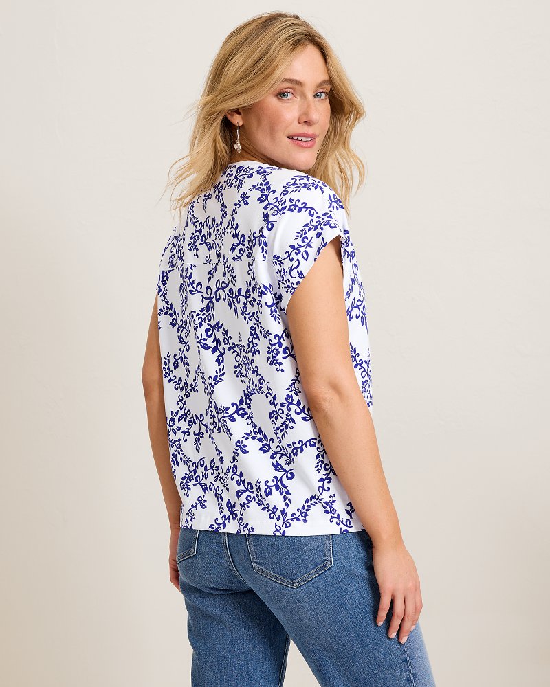 Kauai La Flora V-Neck T-Shirt