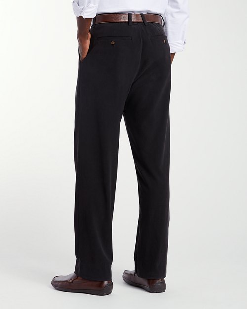 New St. Thomas Double-Pleat Standard Fit Pants - Regular Price $138.00