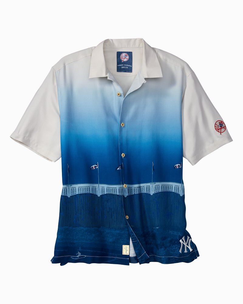 NEW YORK YANKEES TOMMY BAHAMA Hawaiian Shirt And Short Set