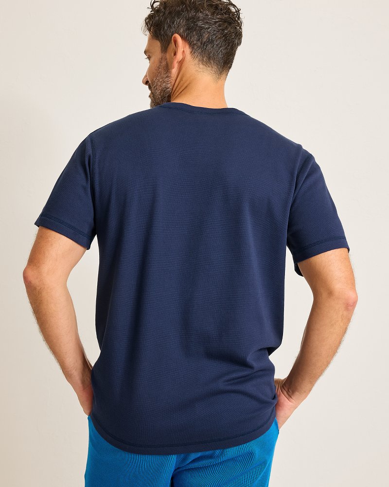 Big & Tall Textured Knit Reversible Crew Short-Sleeve Shirt thumbnail 3