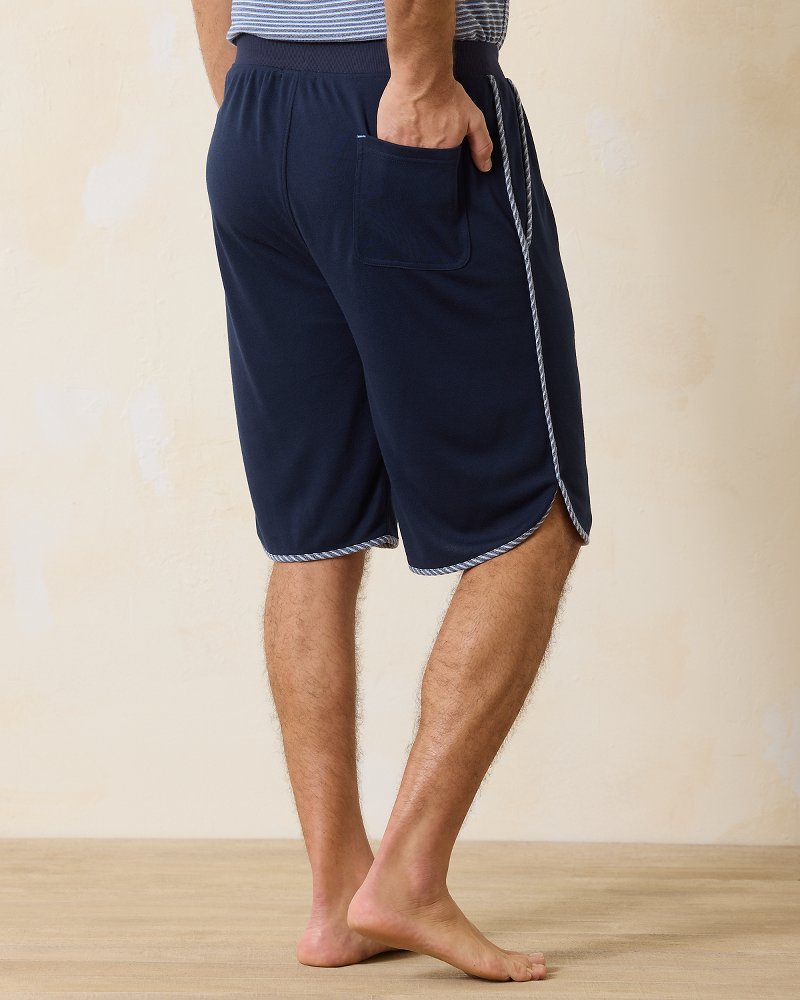 Men's Pajamas: Robes, Lounge Pants & Sleepwear